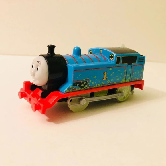 2013 Thomas the Train Trackmaster  Engine Motorized - Picture 1 of 12